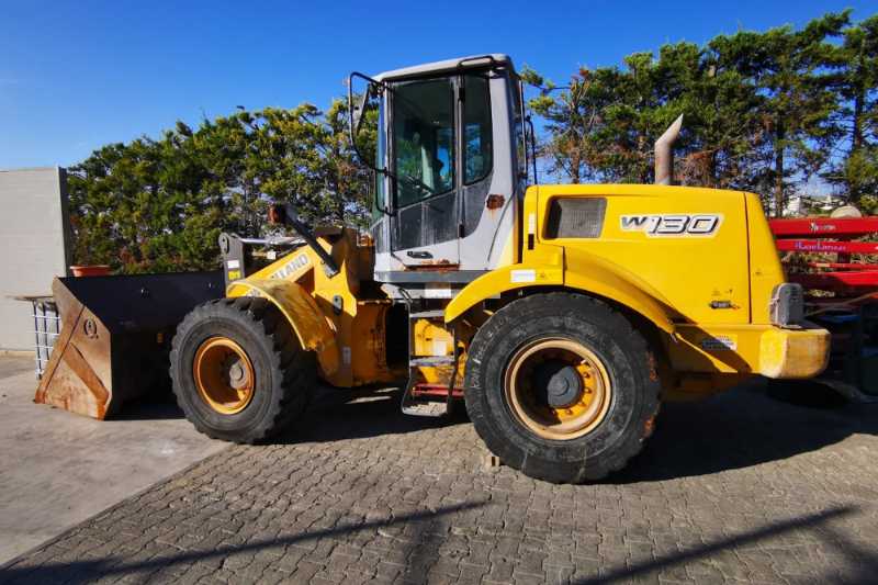 OmecoHub - Immagine NEW HOLLAND W130